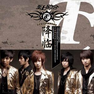 男人边吻奶边挵进去无遮挡
