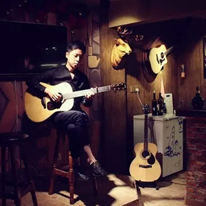 男人边吻奶边挵进去无遮挡
